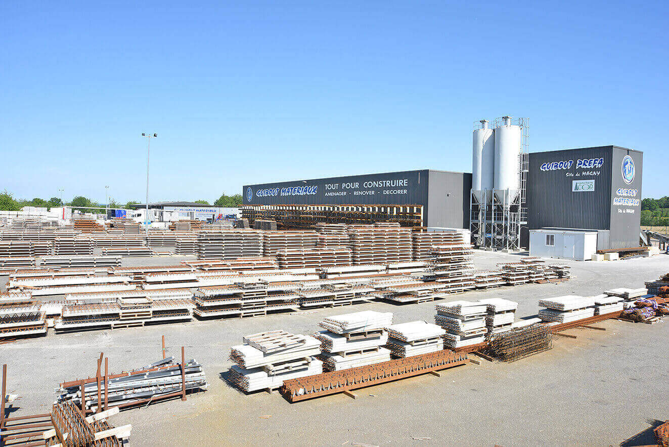 Usine de production préfa Béton GUIBOUT MATERIAUX MAGNY LE DESERT Usine de production préfa Béton GUIBOUT MATERIAUX MAGNY LE DESERT