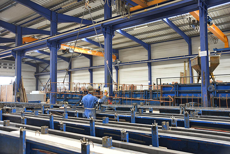 Usine de production préfa Béton GUIBOUT MATERIAUX MAGNY LE DESERT Usine de production préfa Béton GUIBOUT MATERIAUX MAGNY LE DESERT